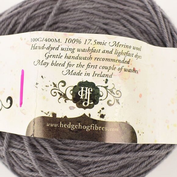 Hedgehog Fibres Sporty Merino Yarn 100% 17.5 mic Merino Wool Hand-Dyed Cinder - Picture 3 of 3